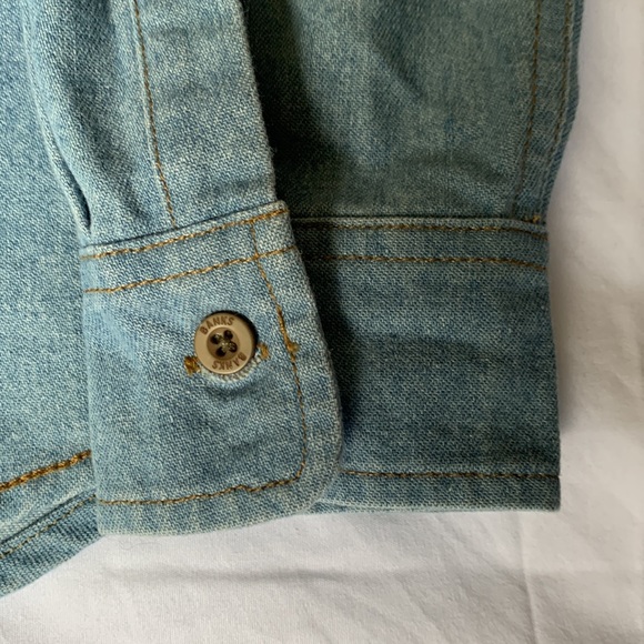 Banks Long Sleeve Jean Button Up with Pocket (Men's Small) - Picture 3 of 6